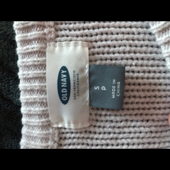Old navy long sleeve jumper - Picture 2 of 4